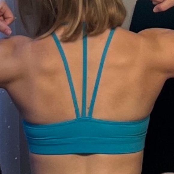 Alphalete Vibrant Blue Sports Bra - Picture 4 of 4